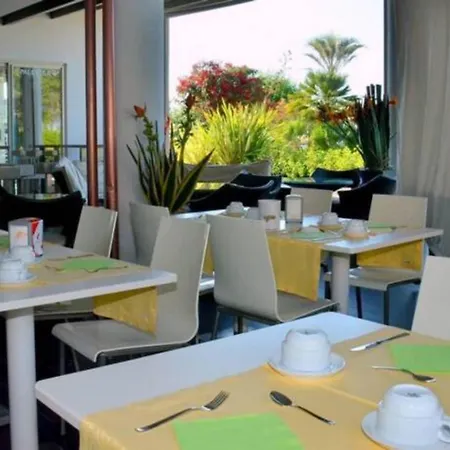 Seaside With Poolside Retreat Lägenhet Bibione