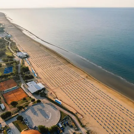 Seaside With Poolside Retreat * Bibione