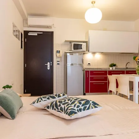 Seaside With Poolside Retreat Appartamento Bibione